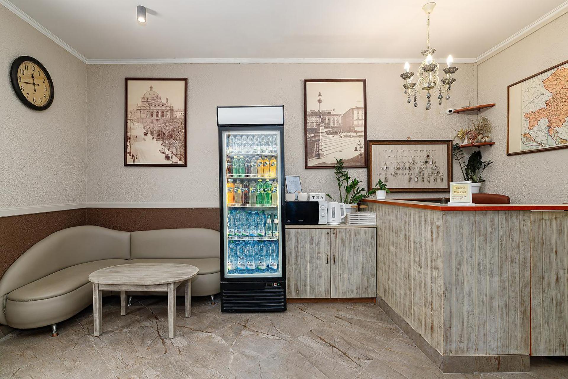 Готель Кайзер Економ Lviv Exteriör bild
