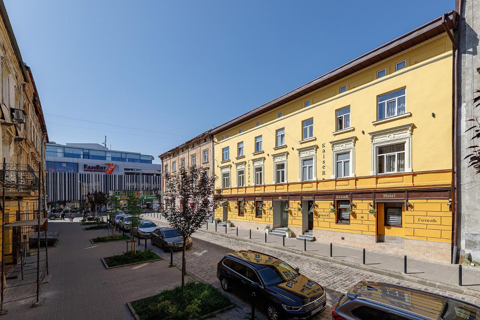 Готель Кайзер Економ Lviv Exteriör bild